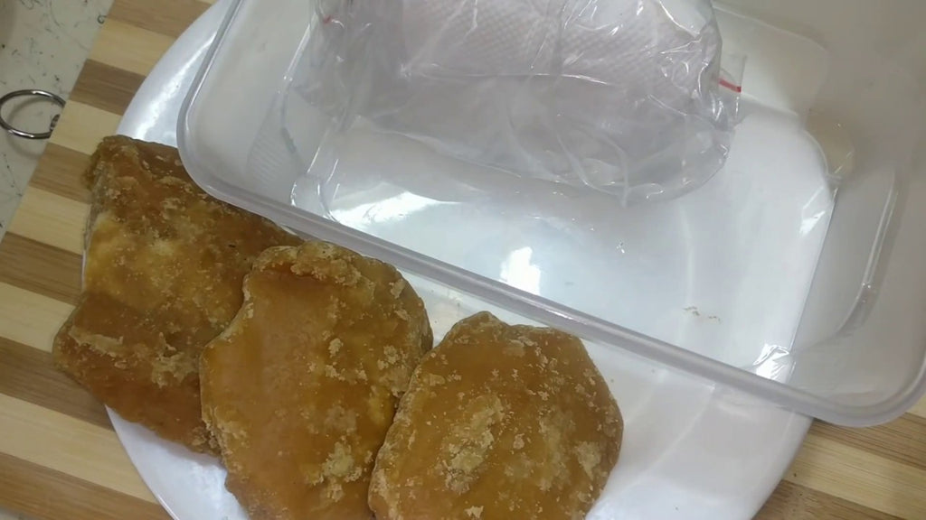 How to Store Jaggery in Rainy Season