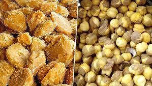 Heartwarming Benefits of Roasted Chana (Gram) and Jaggery