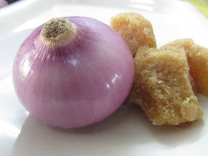 Exploring the Benefits of Jaggery with Onion Juice